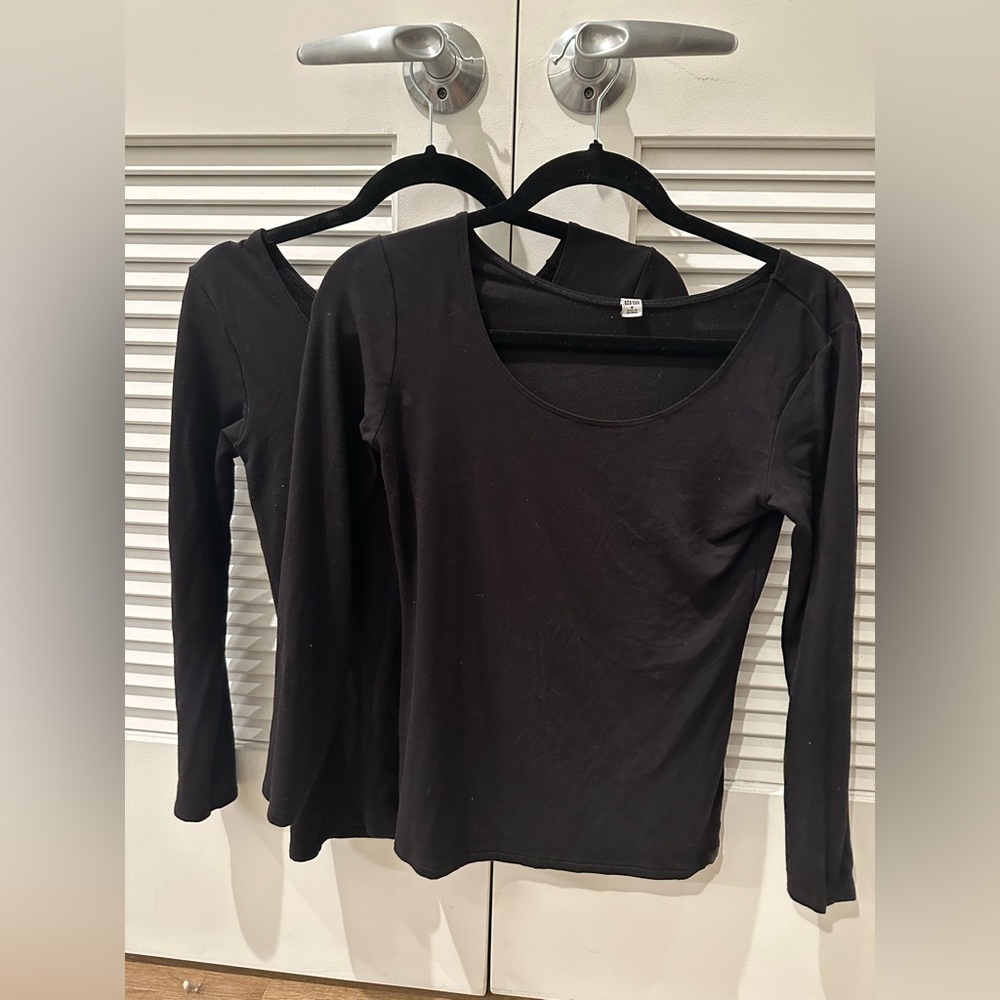 Uniqlo Heattech extra warm size Medium 2 pack long sleeve t shirts bundle set